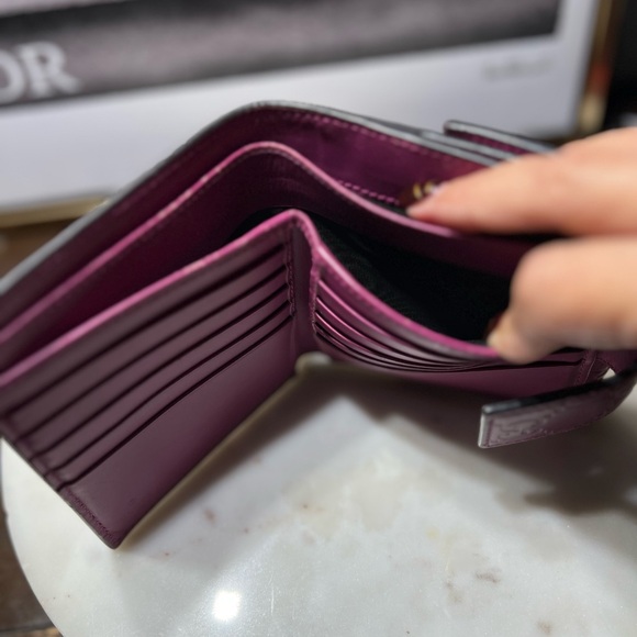 Gucci Pink Guccissima Bow Compact Wallet GUC - Picture 13 of 17